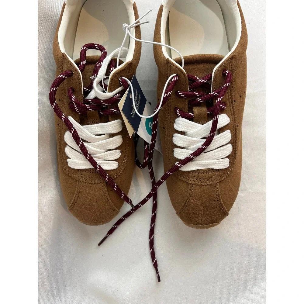 Universal Thread Womens Brown Suede Like Sneakers Low Top Gum Sole Size 8 NWT